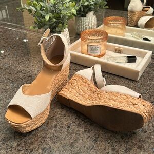 Mindie Cream Espadrille Wedges size 9